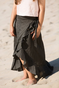 Philia V-Neck